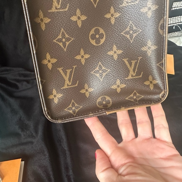 Sold on FB. On-The-Go MM Reverse Monogram - will trade for GM size! - Picture 6 of 16